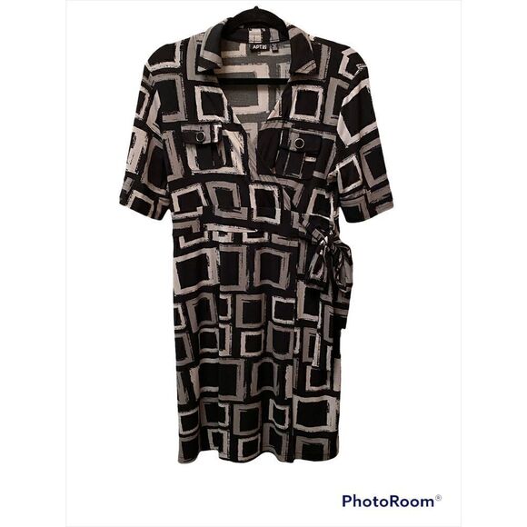 Woman’s Apt. 9 SZ PM 8/10 Black/White/Grey Geometrical Print Stylish Dress ￼ - Picture 1 of 6